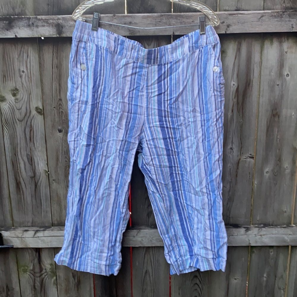 Croft and Barrie stripped capris sz. L